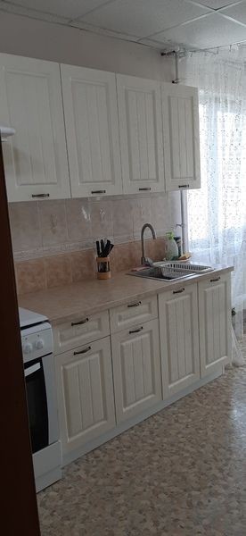 Кухня модульная Луксор серый-кремовый в Нефтекамске - neftekamsk.mebel24.online | фото 2